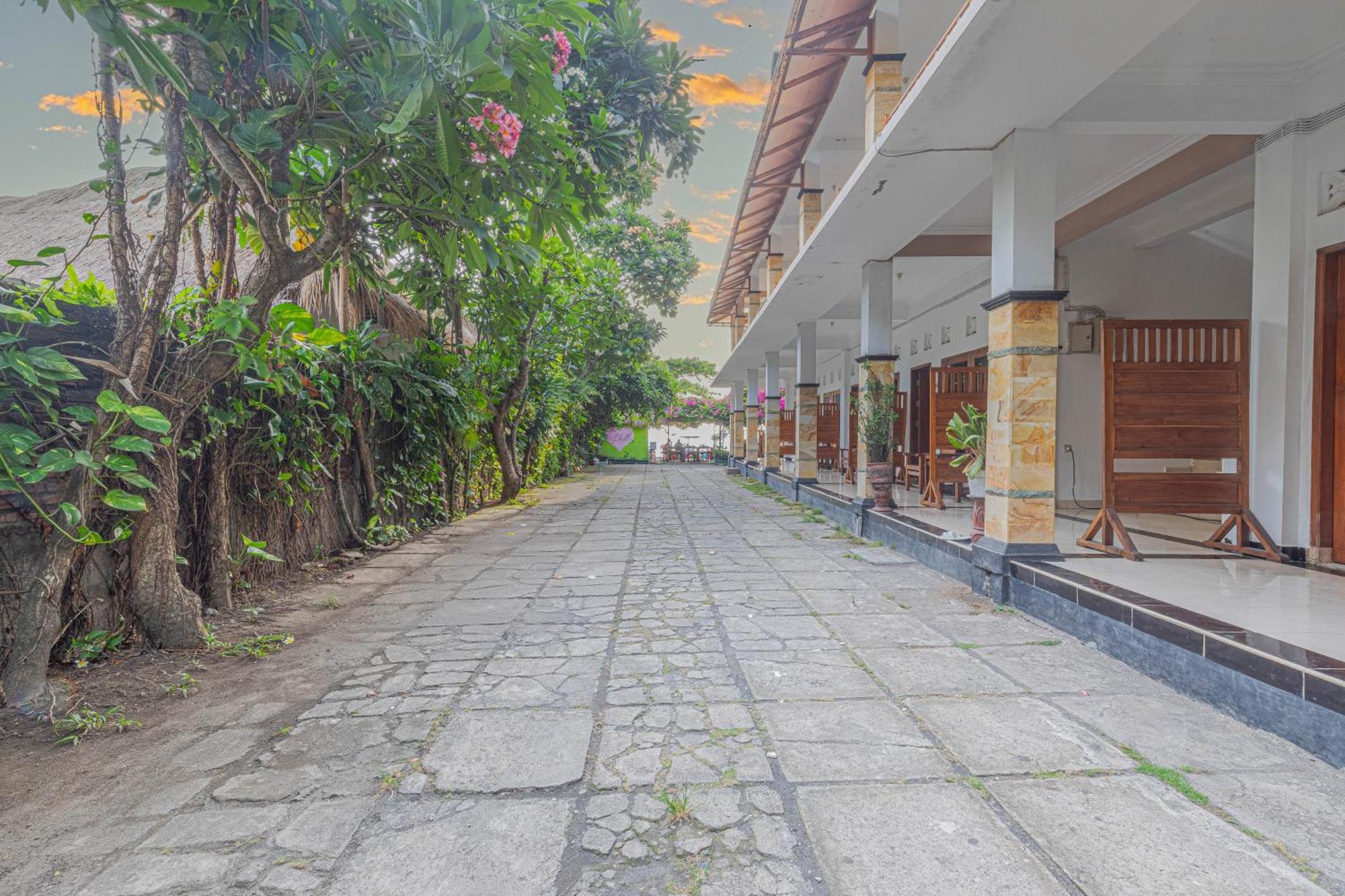 Transit Inn Senggigi Mangsit Εξωτερικό φωτογραφία